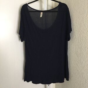 LuLaRoe oversized tee